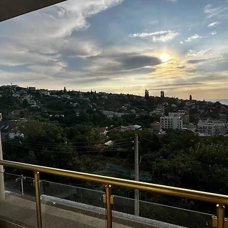 Quartz Briz Хотел 3*