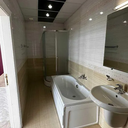 Хотел Quartz Briz