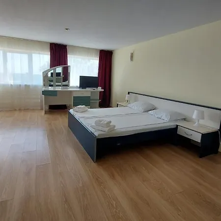 Otel Quartz Briz 3*