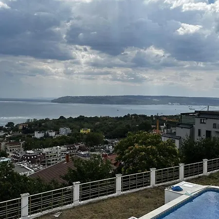 Quartz Briz Otel 3*