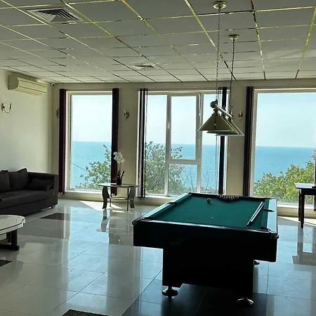 Otel Quartz Briz 3*