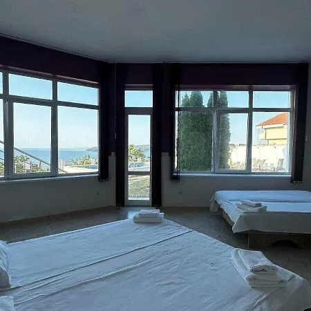 Quartz Briz Varna